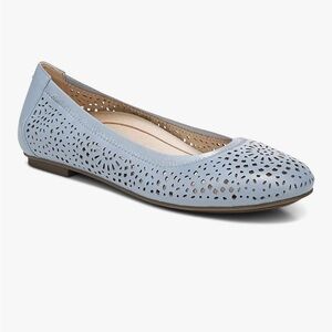 Vionic Women's Robyn Perforated Leather Ballet Flats Sky Blue Sz 8 Comfort Shoes